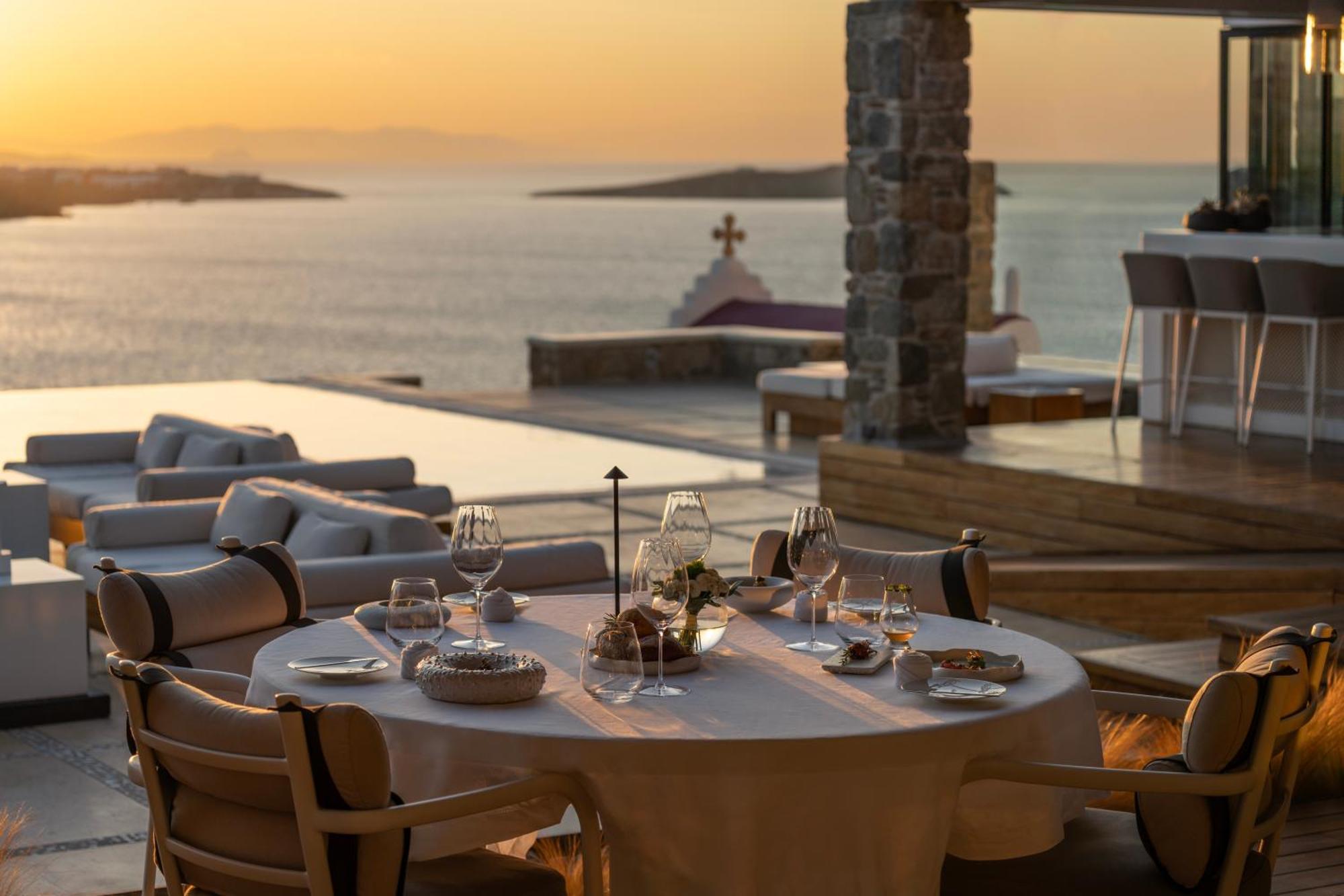ビル＆クー スイーツ アンド ラウンジ -ザ リーディング ホテルズ オブ ザ ワールド Mykonos Town エクステリア 写真